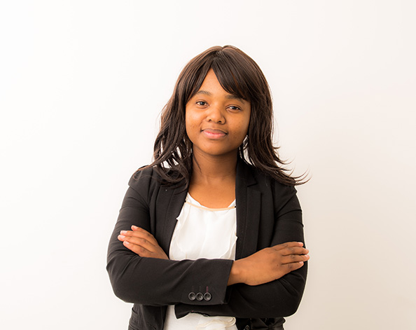 corporate-responsibility-nonhlakanipho-msibi-001-desk